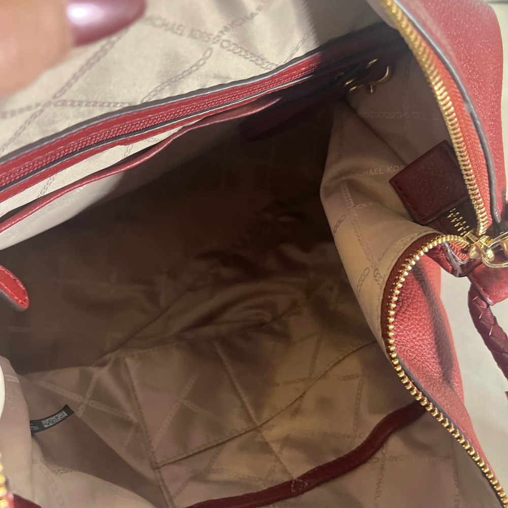 Michael Kors Lexington Brandy, Red Hobo Bag with Elegant Tassel - Picture 5 of 8